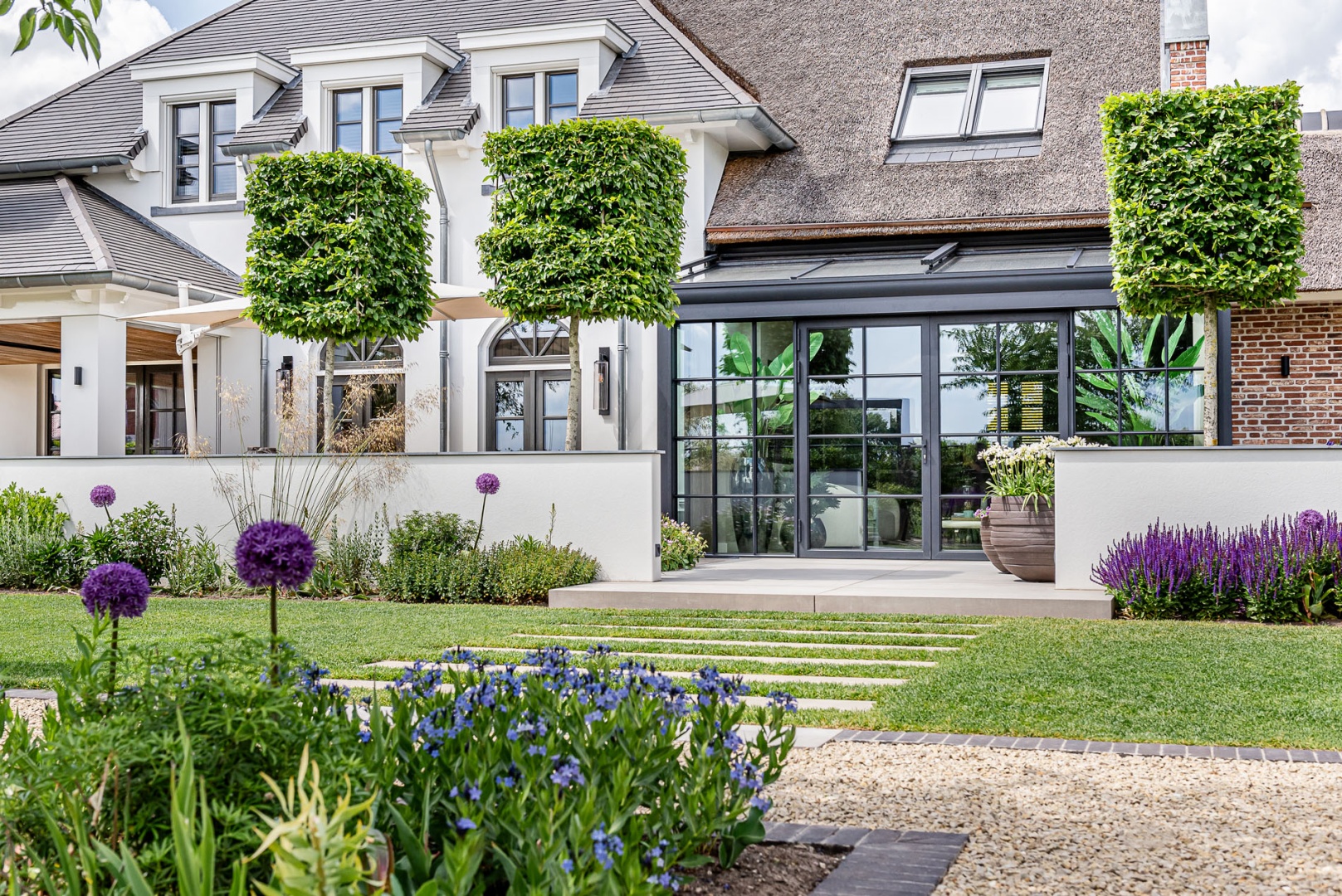 Afbeelding Landelijke luxe tuin 1
