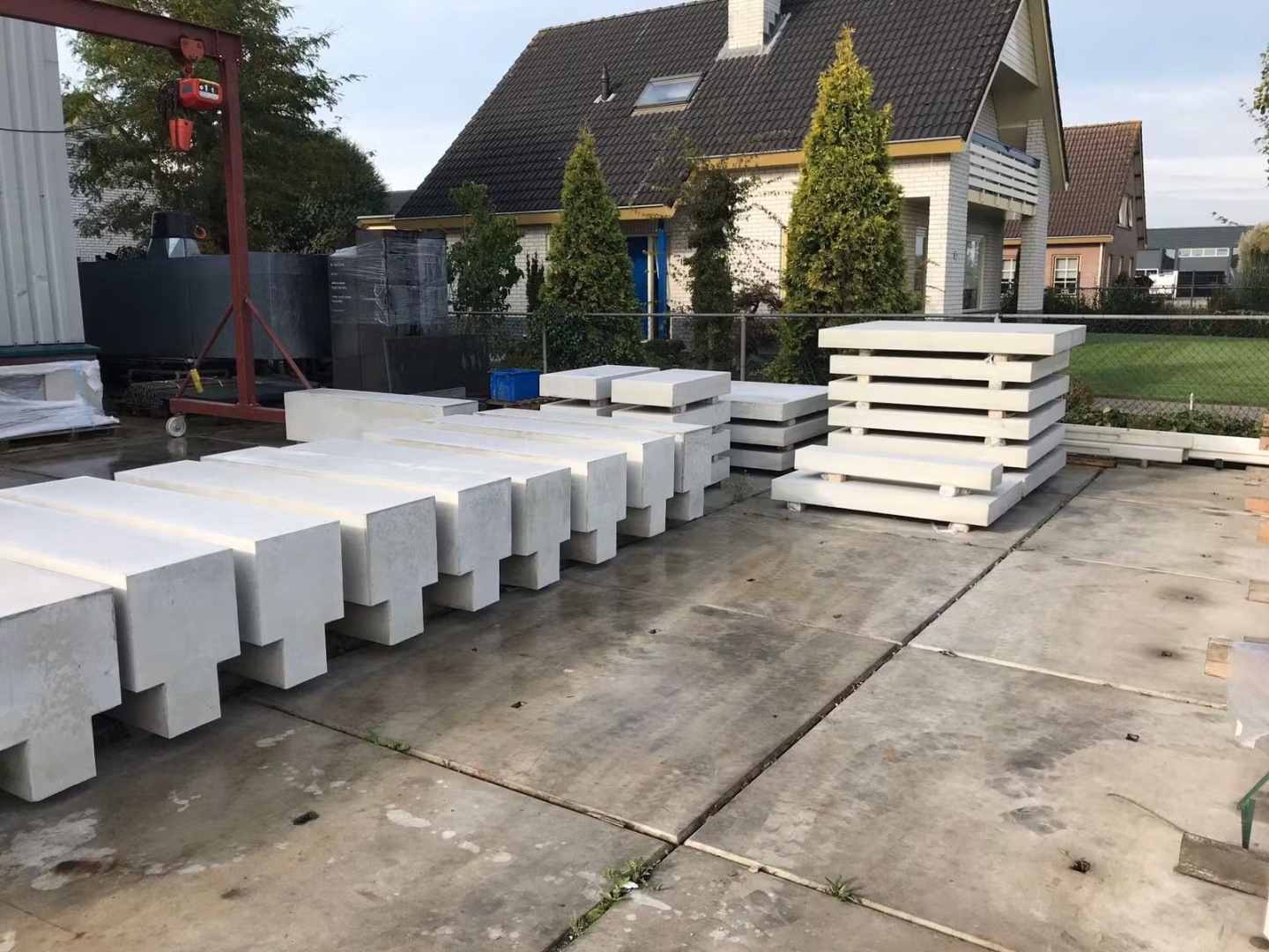 Afbeelding Moderne tuin met prefab beton 1
