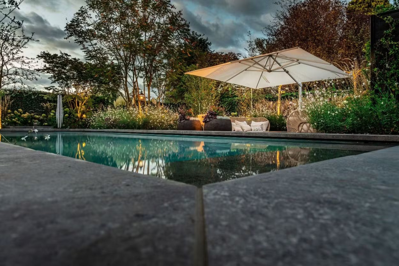 Afbeelding Luxe welness tuin 0