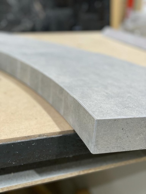 Afbeelding 2 Ronde randsteen van keramiek