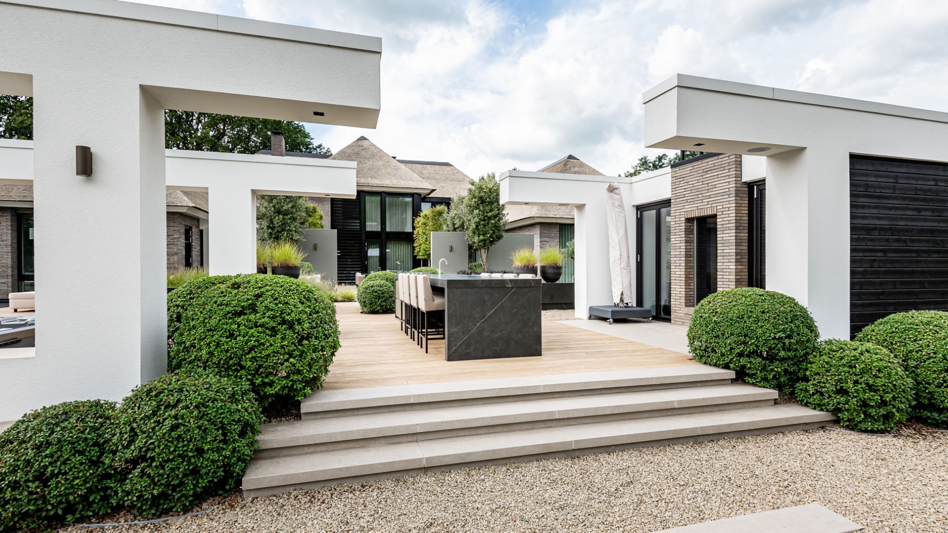 Grootse tuin met details