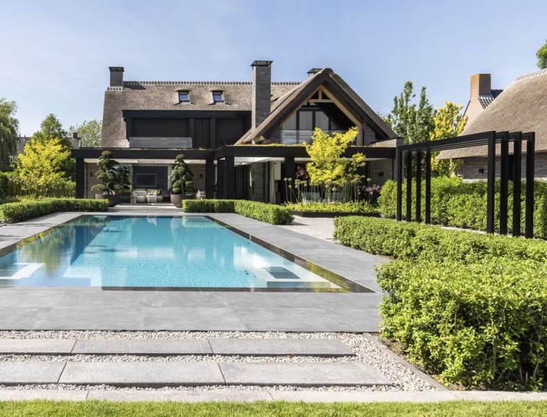 Afbeelding Tuin met infinity zwembad