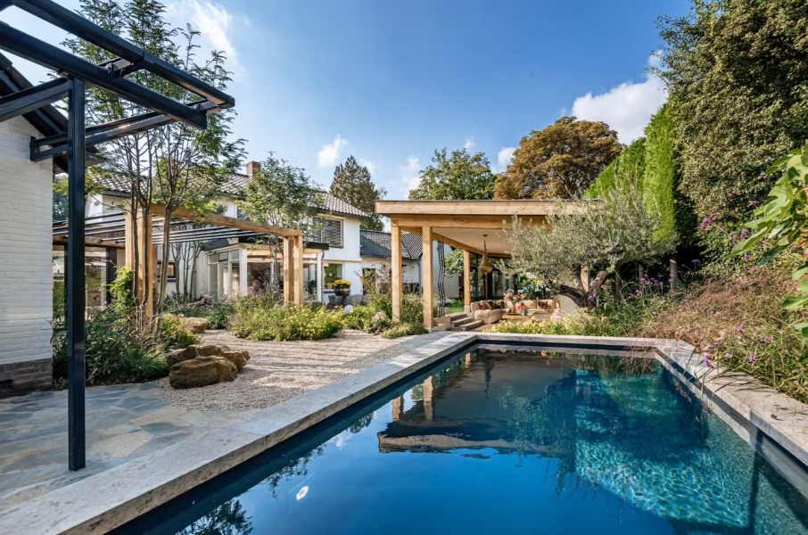 Afbeelding Tuin met natuursteen details