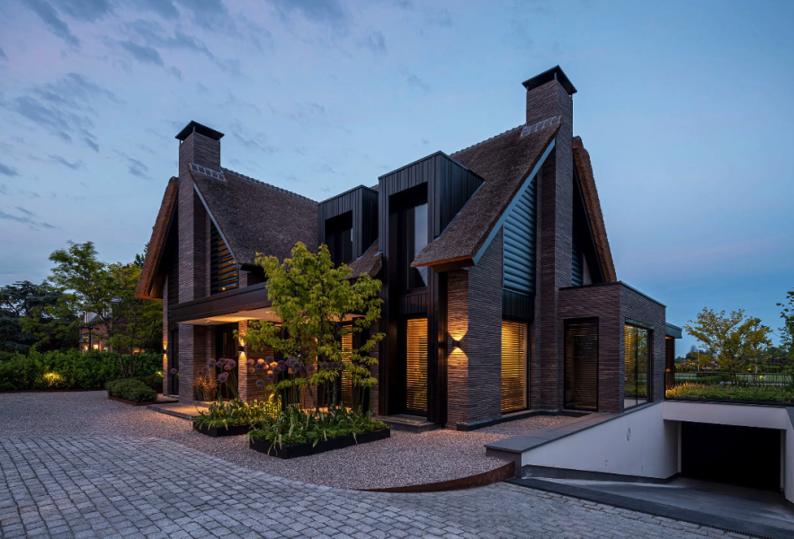 Afbeelding Tuin met infinity zwembad