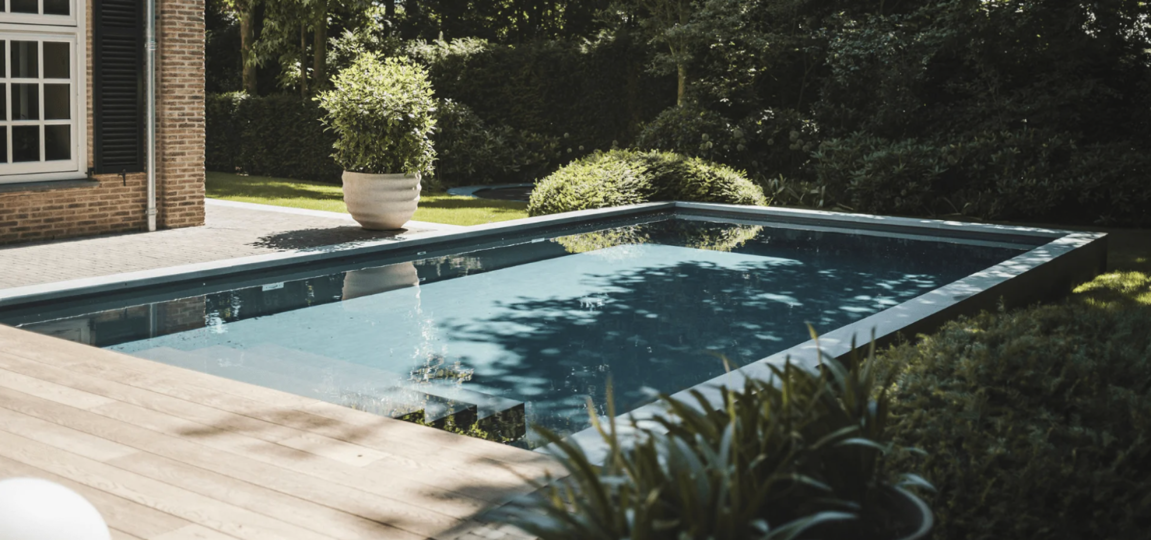 Afbeelding Belgisch hardsteen zwembadrand 0