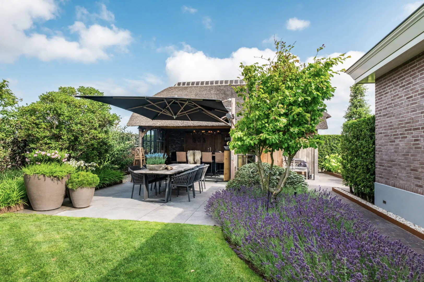 Afbeelding Luxe tuin vol kleur 1