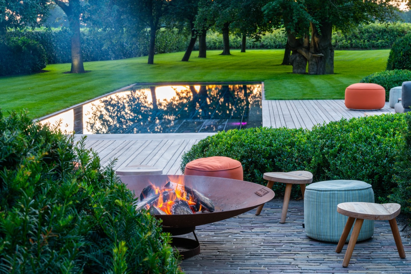 Afbeelding Natuursteen zwembad 3