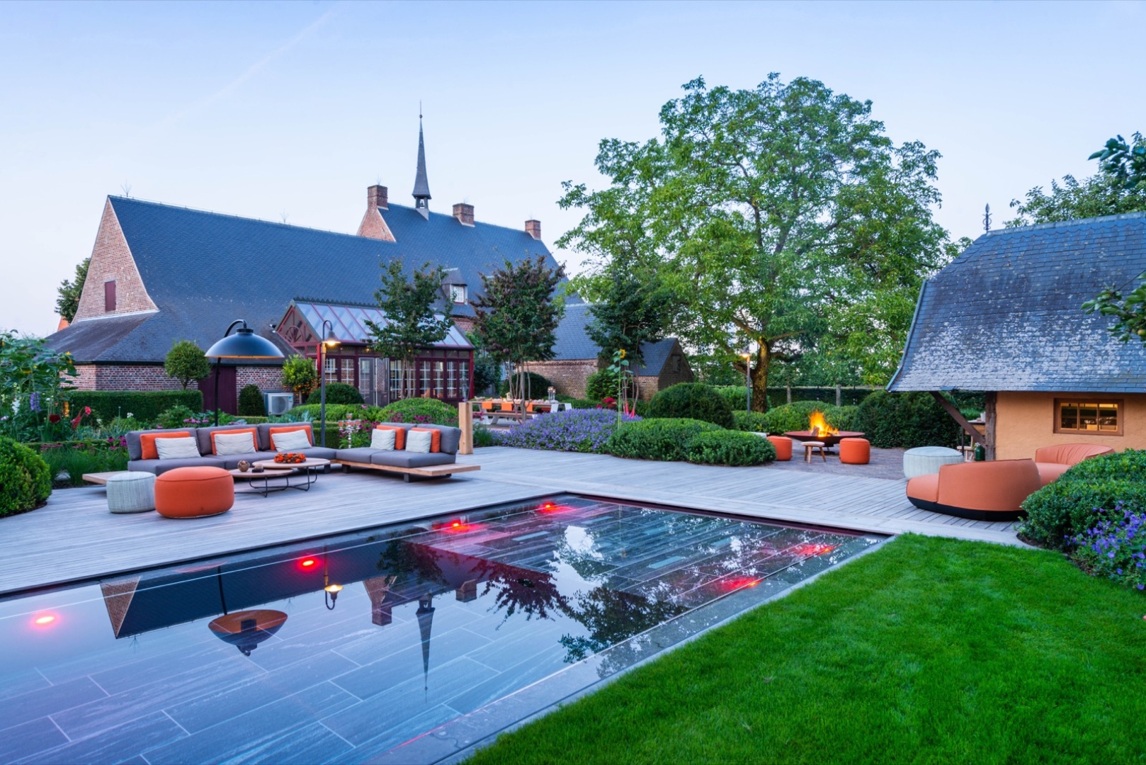 Afbeelding Natuursteen zwembad 4